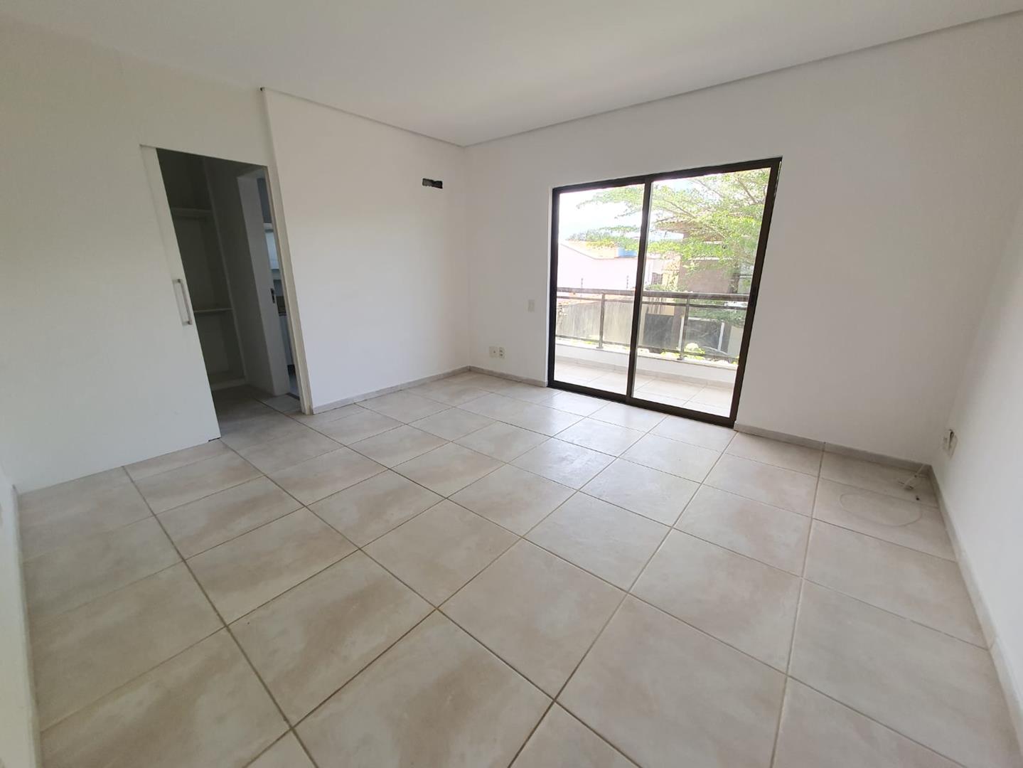 WhatsApp Image 2025-05-03 at 15.04.43 (Copy) Casa Duplex Condomínio Sunlight Edson Queiroz | Baixou R$ 150 Mil – foto 13