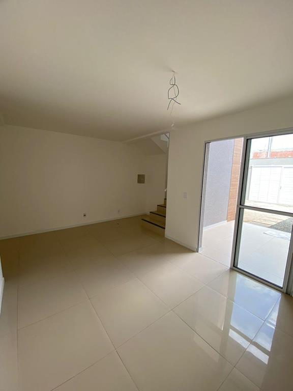 Casa Duplex no Eusébio | Viver Bem | 3 Suítes e Quintal Privativo