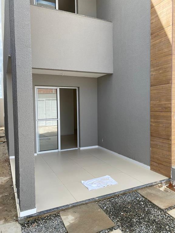 Casa Duplex no Eusébio | Viver Bem | 3 Suítes e Quintal Privativo