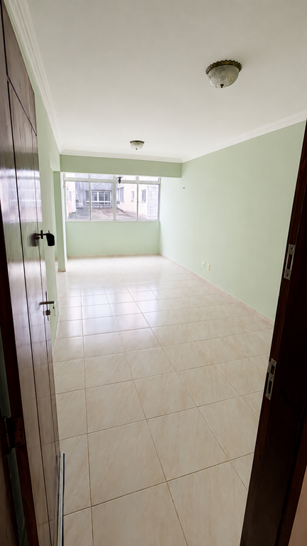 Apartamento Reformado no Cocó por R$ 310 Mil | 3 Qts (1 Suíte)