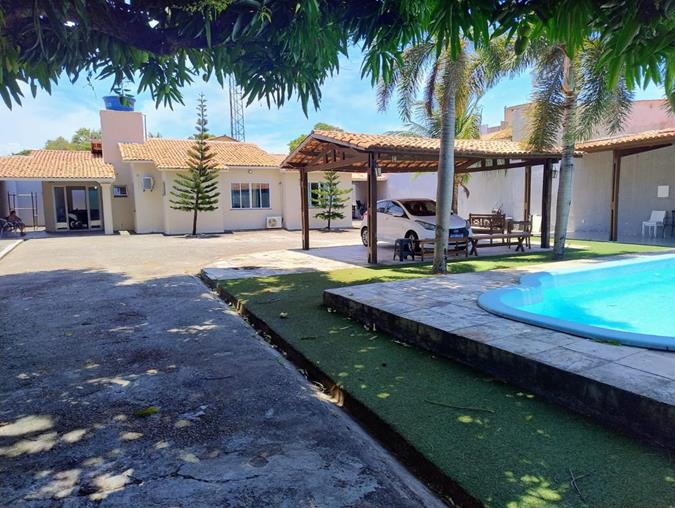 Casa solta à venda no Engenheiro Luciano Cavalcante com 770 m² e 5 suítes