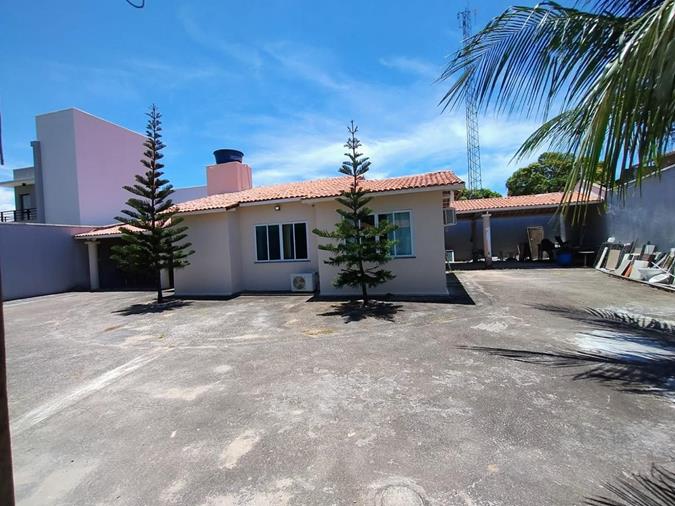 Casa solta à venda no Engenheiro Luciano Cavalcante com 770 m² e 5 suítes
