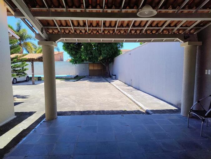 Casa solta à venda no Engenheiro Luciano Cavalcante com 770 m² e 5 suítes