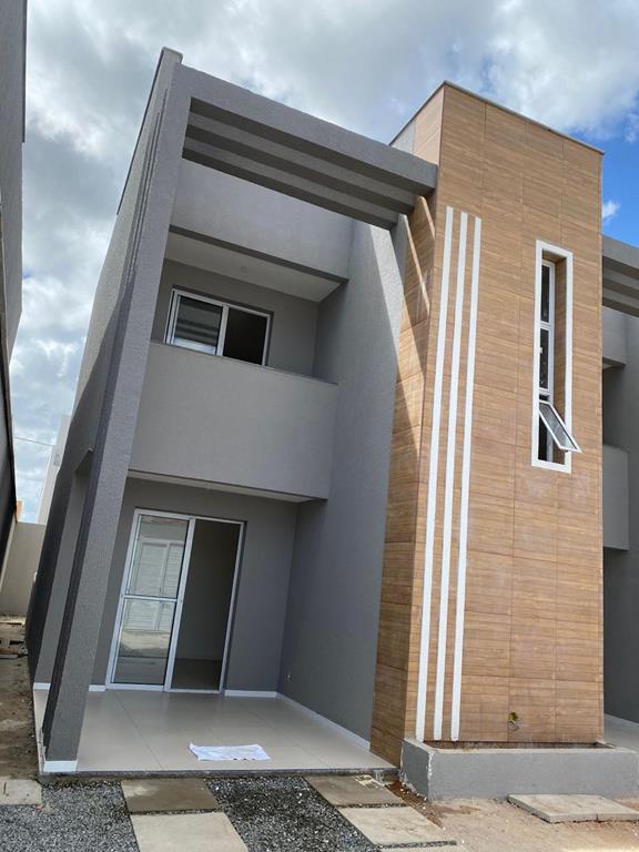 Casa Duplex no Eusébio | Viver Bem | 3 Suítes e Quintal Privativo
