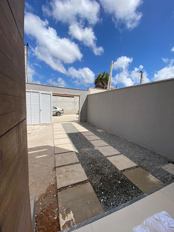 Casa Duplex no Eusébio | Viver Bem | 3 Suítes e Quintal Privativo