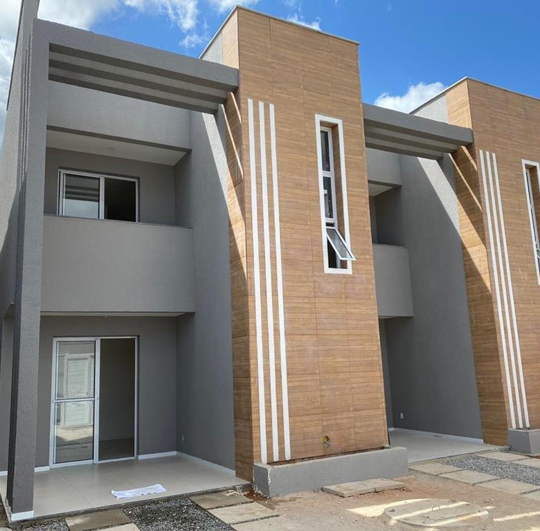 Casa Duplex no Eusébio | Viver Bem | 3 Suítes e Quintal Privativo