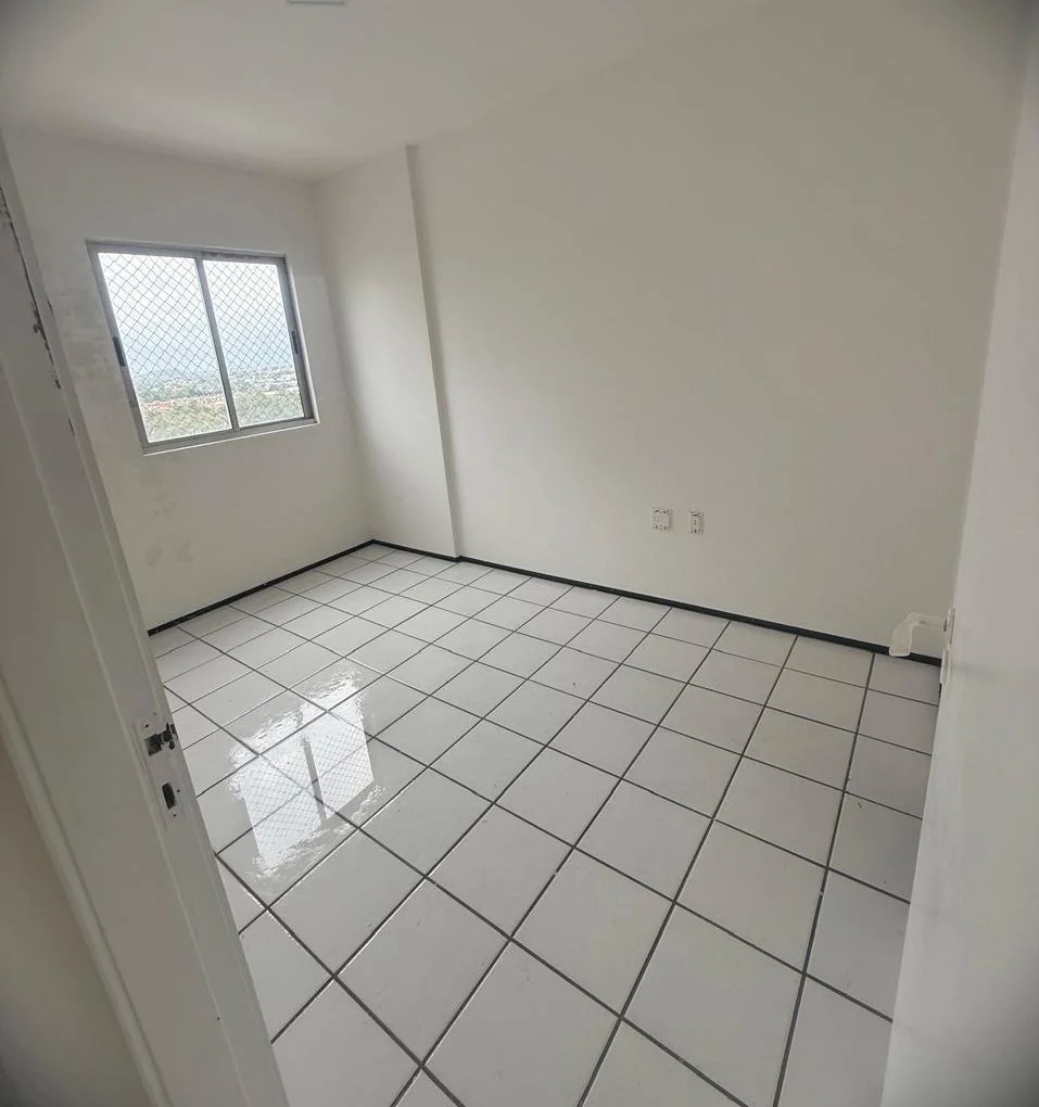 Apartamento à venda no Cambeba com 2 quartos por R$ 275 mil