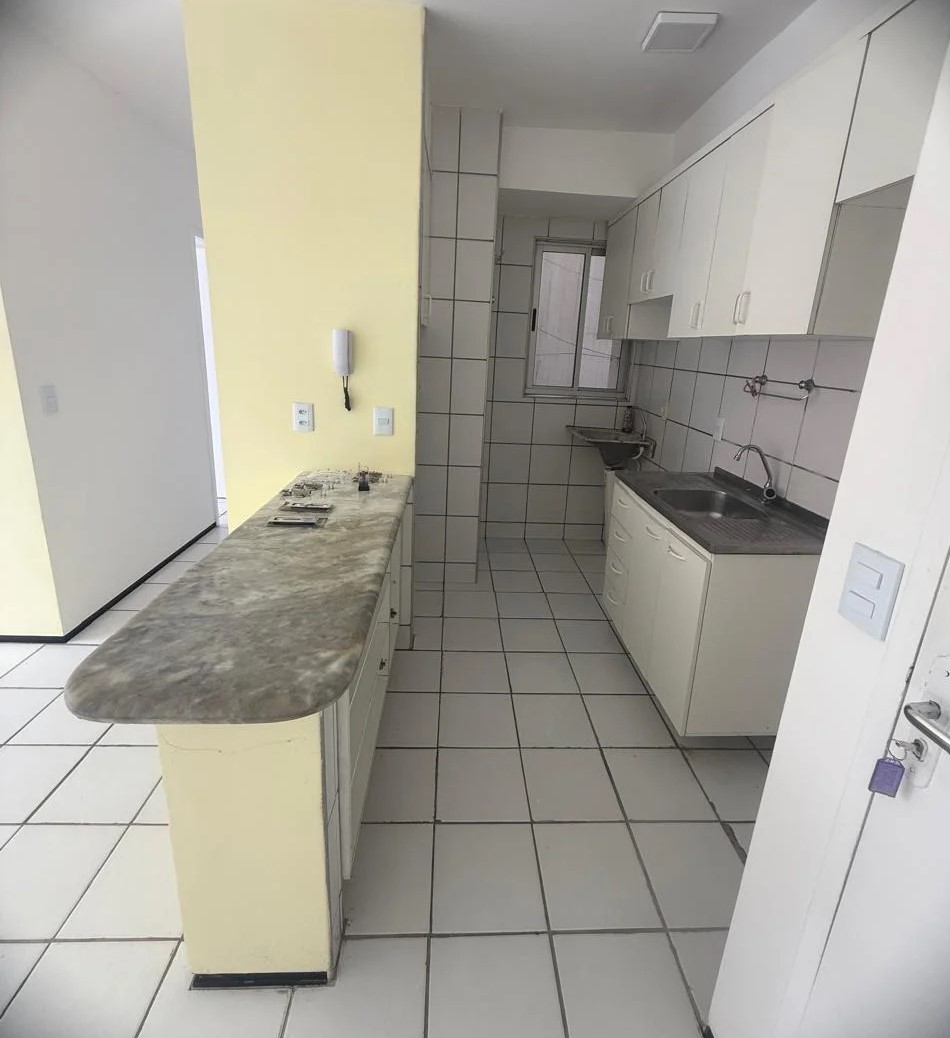 Apartamento à venda no Cambeba com 2 quartos por R$ 275 mil