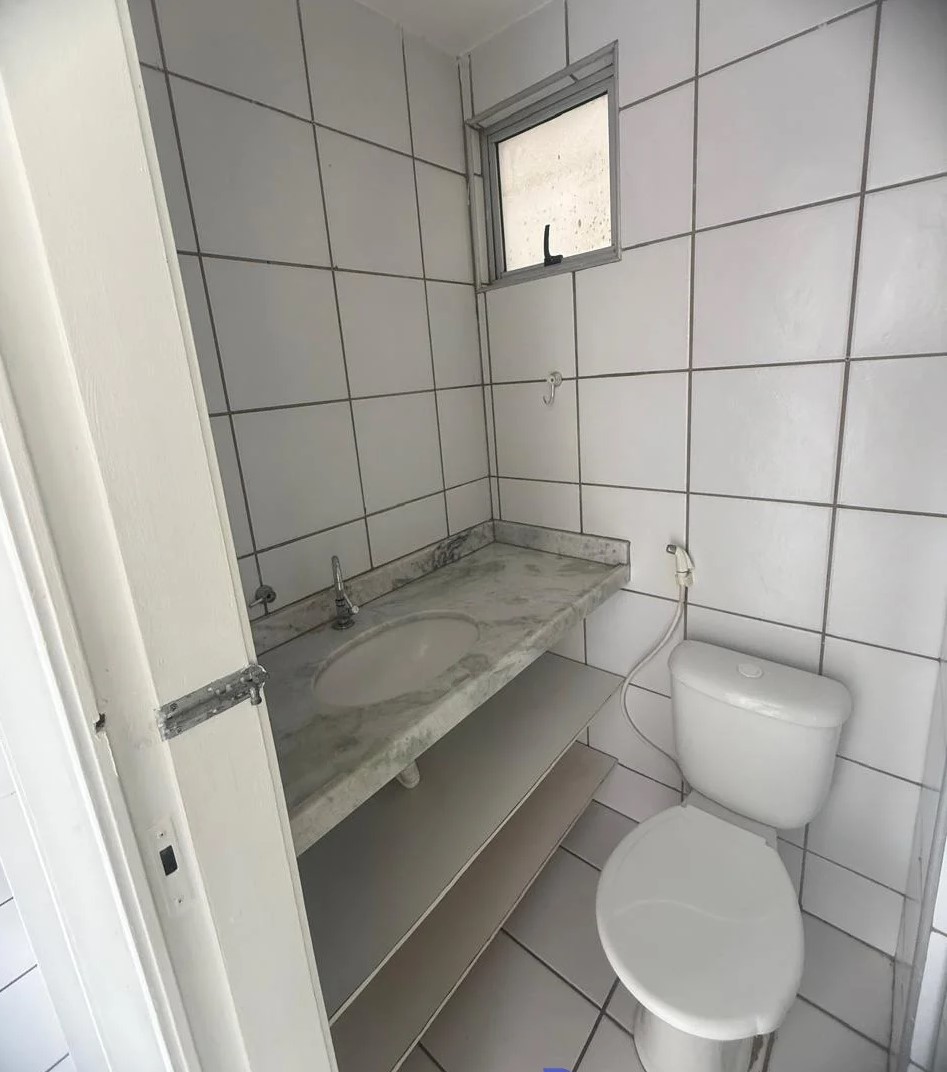 Apartamento à venda no Cambeba com 2 quartos por R$ 275 mil