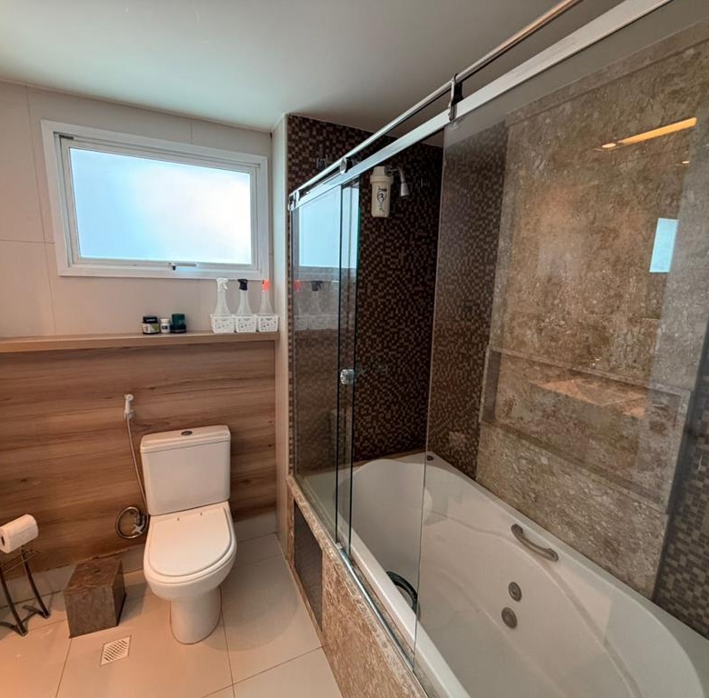 Apartamento à venda no Guararapes com 177 m², 4 suítes e 3 vagas – Porteira Fechada
