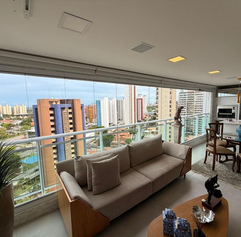 Apartamento à venda no Guararapes com 177 m², 4 suítes e 3 vagas – Porteira Fechada