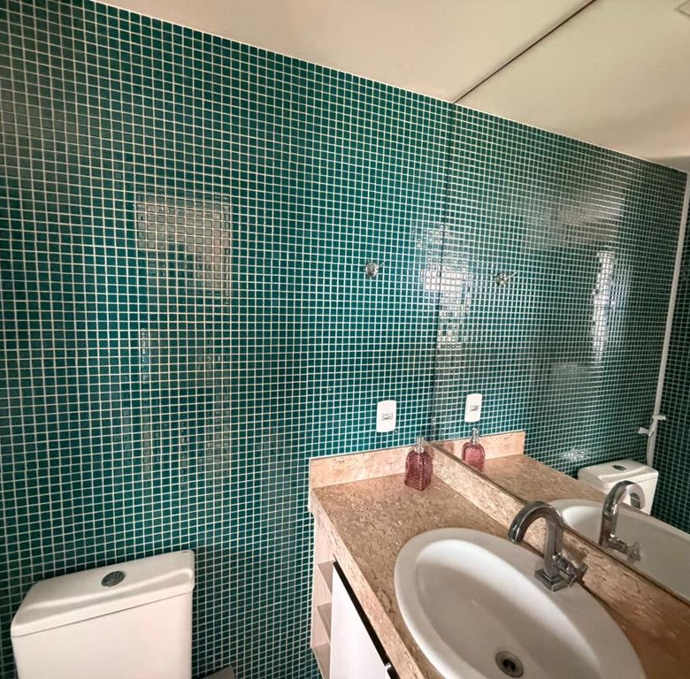 Apartamento à venda no Guararapes com 177 m², 4 suítes e 3 vagas – Porteira Fechada