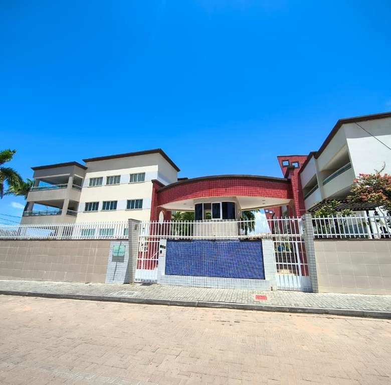 Apartamento à Venda com Varanda Gourmet no Porto das Dunas – 85m²