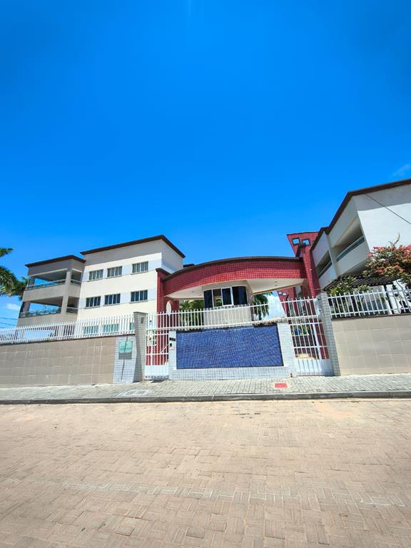 Apartamento à Venda com Varanda Gourmet no Porto das Dunas – 85m²