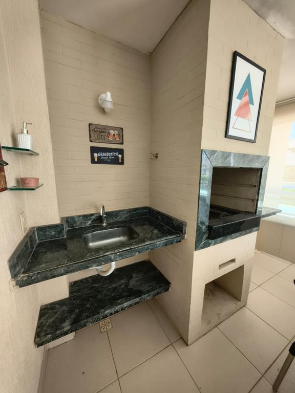 Apartamento à Venda com Varanda Gourmet no Porto das Dunas – 85m²