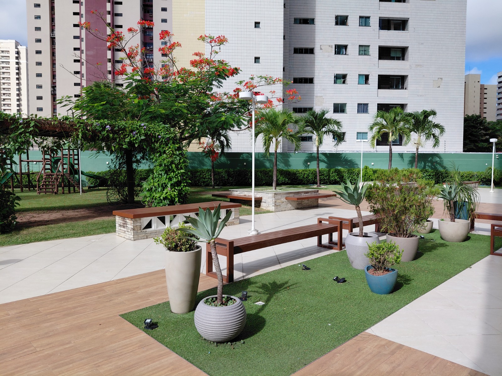 Apartamento à venda no Eng. Luciano Cavalcante com 219 m², 3 suítes e 3 vagas – Jardins do Algarve