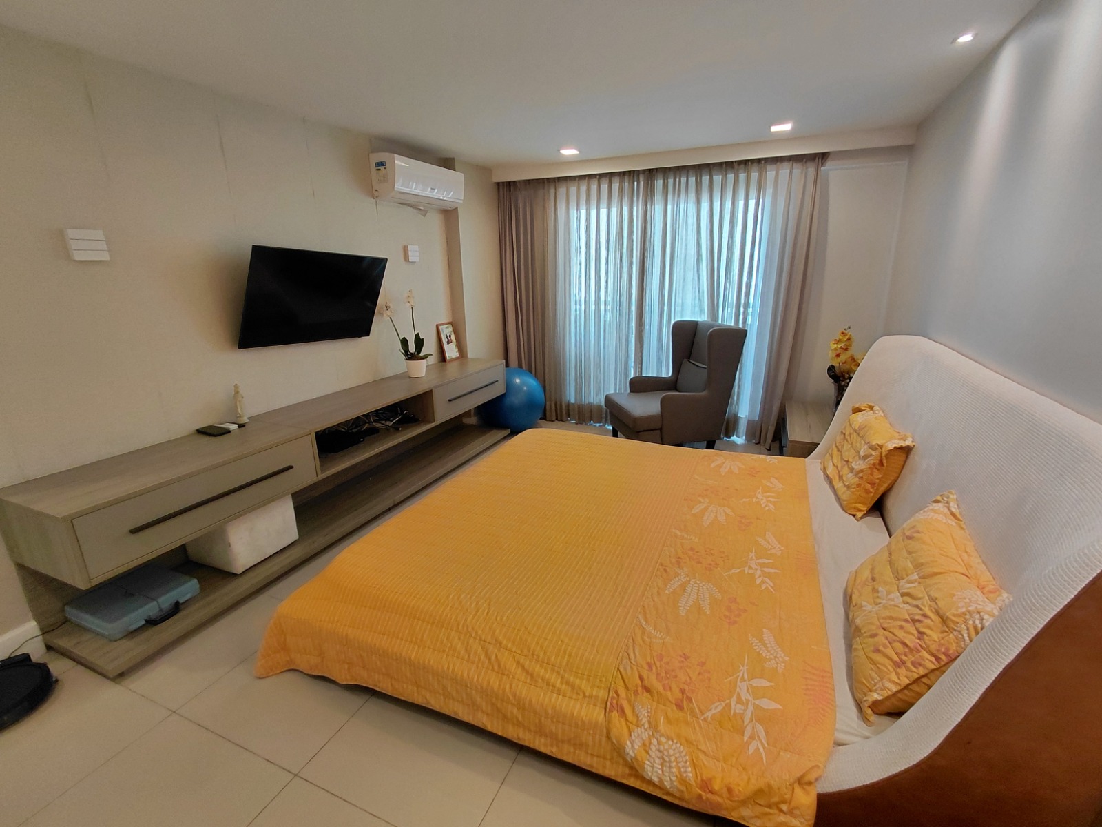 Apartamento à venda no Eng. Luciano Cavalcante com 219 m², 3 suítes e 3 vagas – Jardins do Algarve