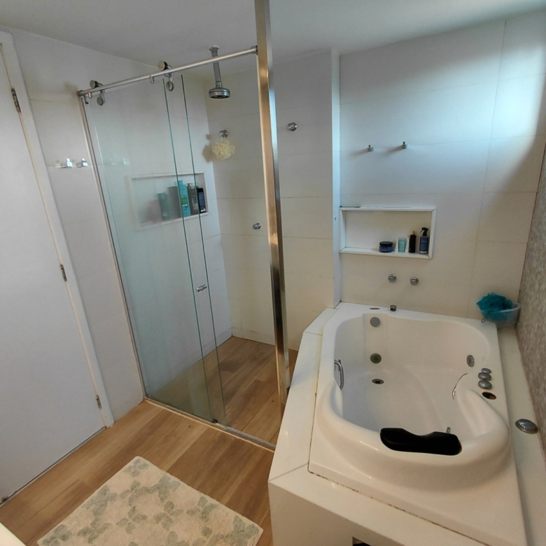 Apartamento à venda no Eng. Luciano Cavalcante com 219 m², 3 suítes e 3 vagas – Jardins do Algarve