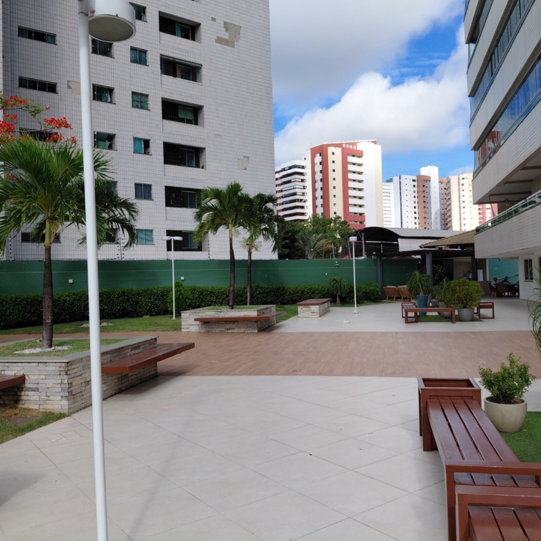 Apartamento à venda no Eng. Luciano Cavalcante com 219 m², 3 suítes e 3 vagas – Jardins do Algarve