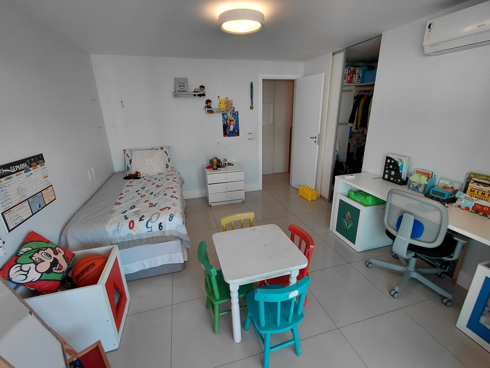 Apartamento à venda no Eng. Luciano Cavalcante com 219 m², 3 suítes e 3 vagas – Jardins do Algarve