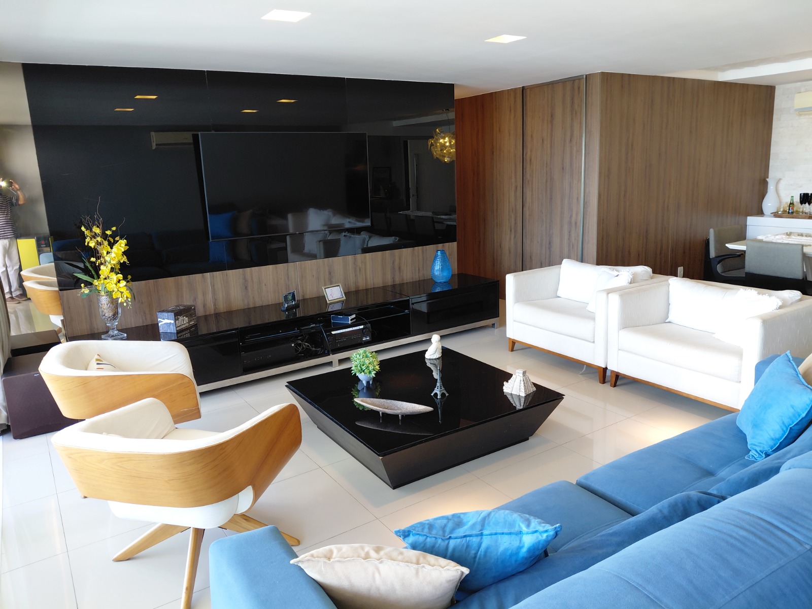 Apartamento à venda no Eng. Luciano Cavalcante com 219 m², 3 suítes e 3 vagas – Jardins do Algarve