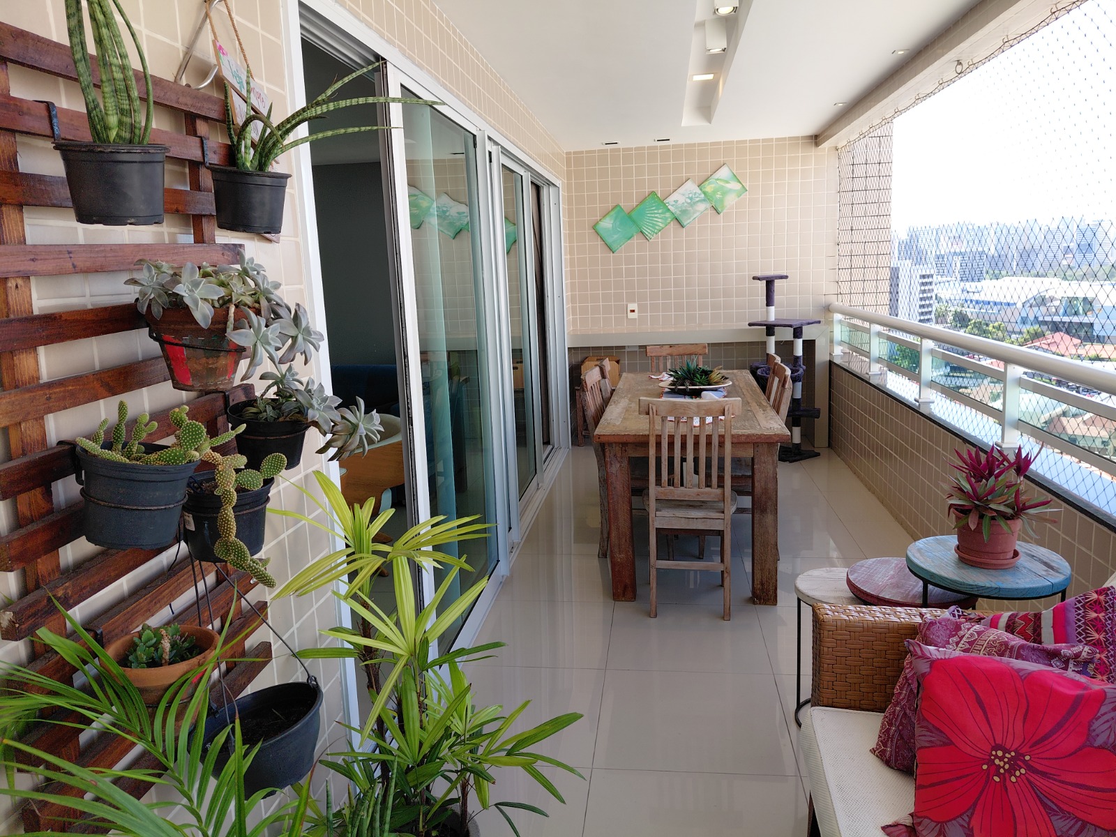 Apartamento à venda no Eng. Luciano Cavalcante com 219 m², 3 suítes e 3 vagas – Jardins do Algarve