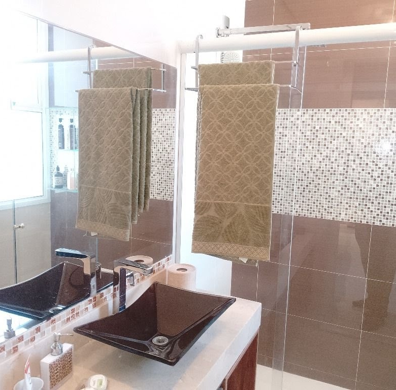 Casa à venda no Alphaville Fortaleza com 390 m², 5 suítes e 4 vagas – Eusébio/CE
