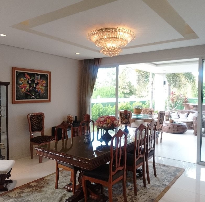 Casa à venda no Alphaville Fortaleza com 390 m², 5 suítes e 4 vagas – Eusébio/CE