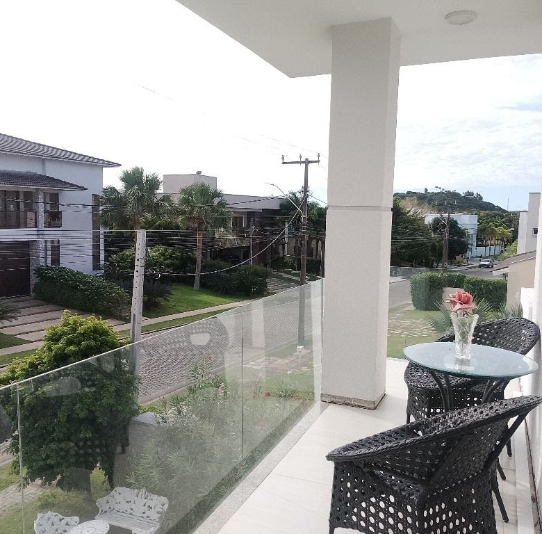 Casa à venda no Alphaville Fortaleza com 390 m², 5 suítes e 4 vagas – Eusébio/CE