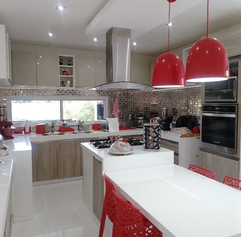 Casa à venda no Alphaville Fortaleza com 390 m², 5 suítes e 4 vagas – Eusébio/CE