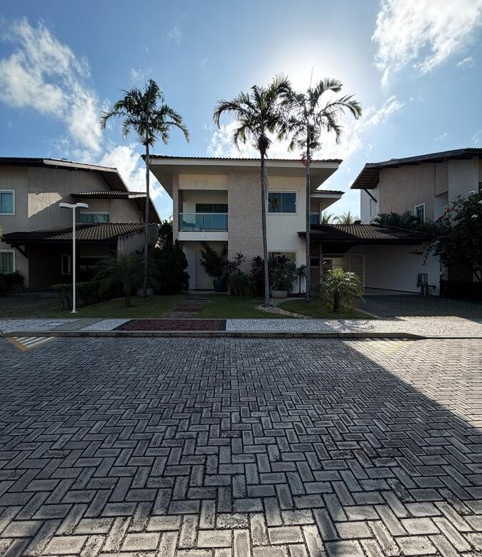 Casa Duplex à Venda no Residencial Victor I – 285 m², 4 Suítes, 5 Vagas | Pires Façanha – Eusébio/CE