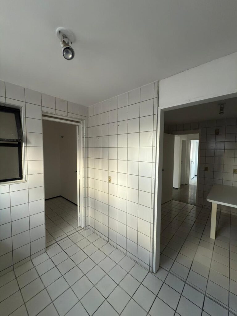WhatsApp-Image-2025-10-13-at-23.19.37-4-768×1024 Apartamento à Venda no Edifício Maria Amélia – 125 m², 3 Suítes e 2 Vagas | Aldeota – Fortaleza/CE – foto 18