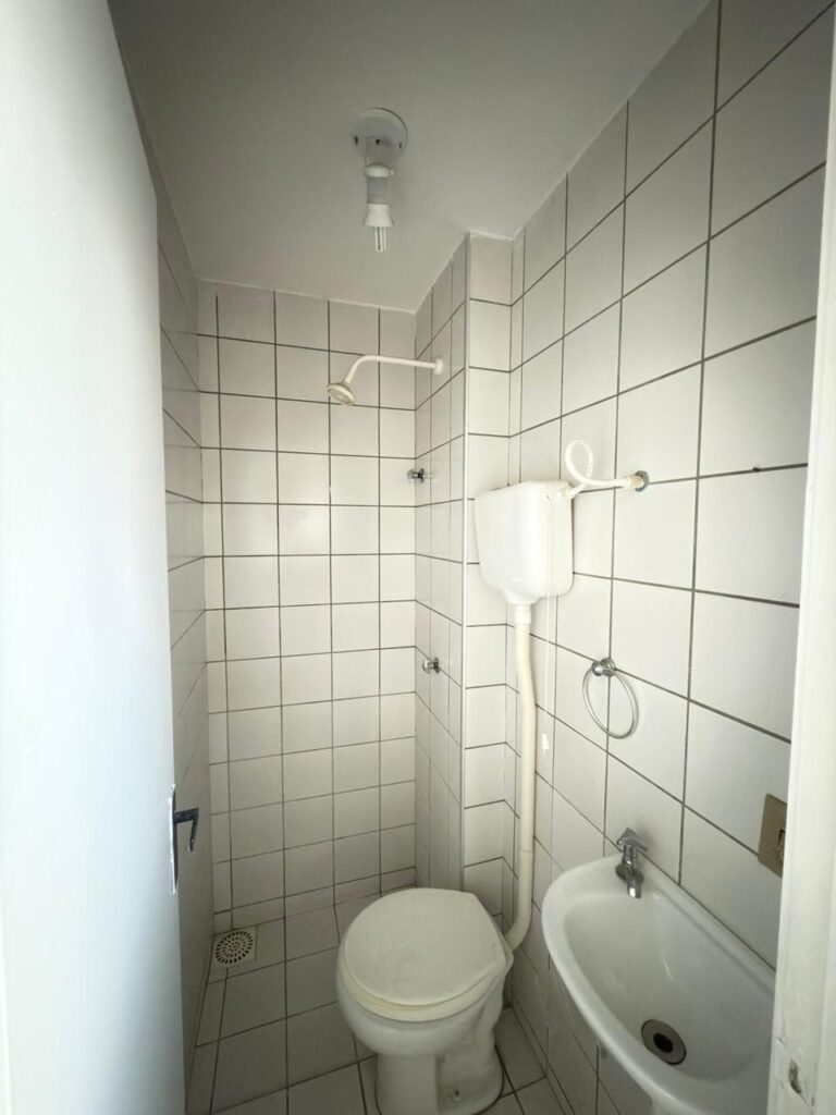 WhatsApp-Image-2025-10-13-at-23.19.37-5-768×1024 Apartamento à Venda no Edifício Maria Amélia – 125 m², 3 Suítes e 2 Vagas | Aldeota – Fortaleza/CE – foto 17