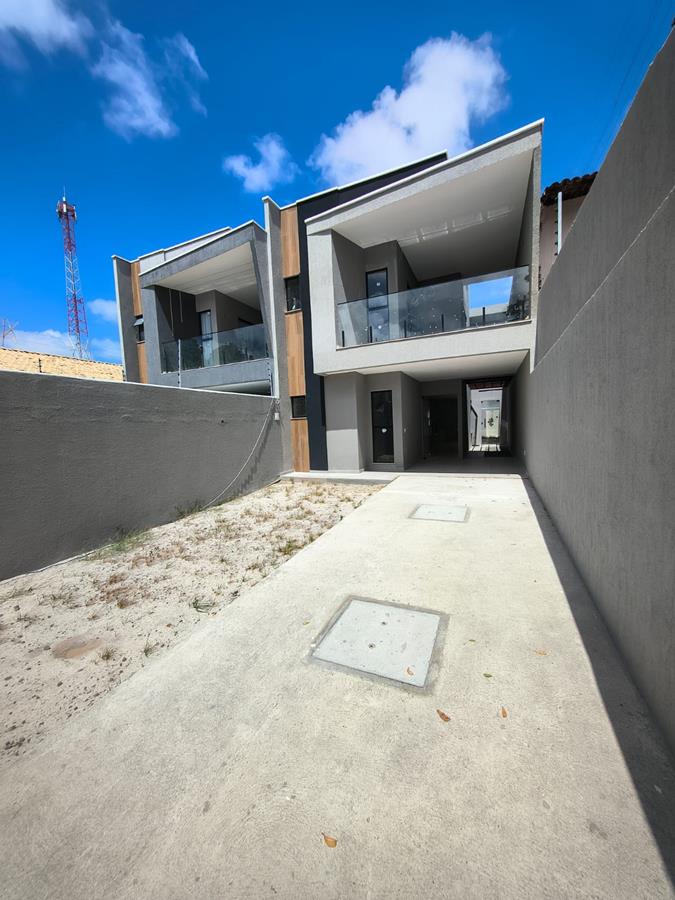 Casa Duplex à Venda – 177,69 m², 4 Suítes, Quintal e 2 Vagas de Garagem – foto 1