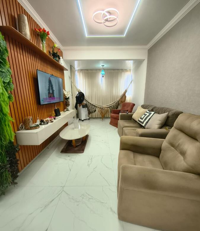 Apartamento à Venda no Edifício Dourados – 90,35 m², 3 Quartos, 1 Suíte, Reformado e Porteira Fechada | Varjota – Fortaleza/CE